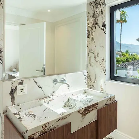 5br Aloha